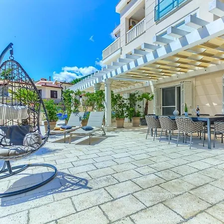 Luxury App P2 Amazing Location Ivan Dolac